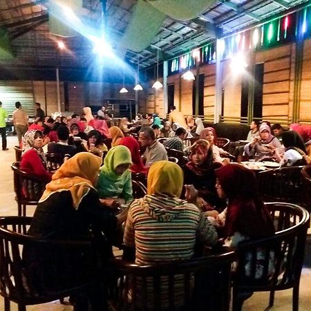 Hotel Safira Magelang Dış mekan fotoğraf