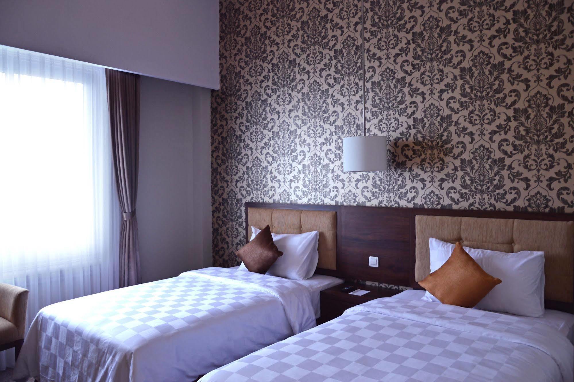 Hotel Safira Magelang Dış mekan fotoğraf